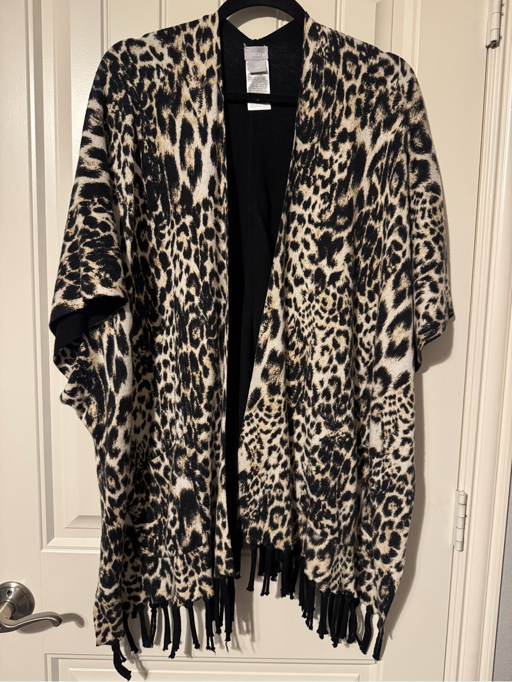 Chico's Black Label S/M Garment Tag - Black & Cream